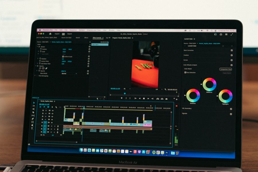 Layout of editing software — Every photoaicompany design tool browser mockup