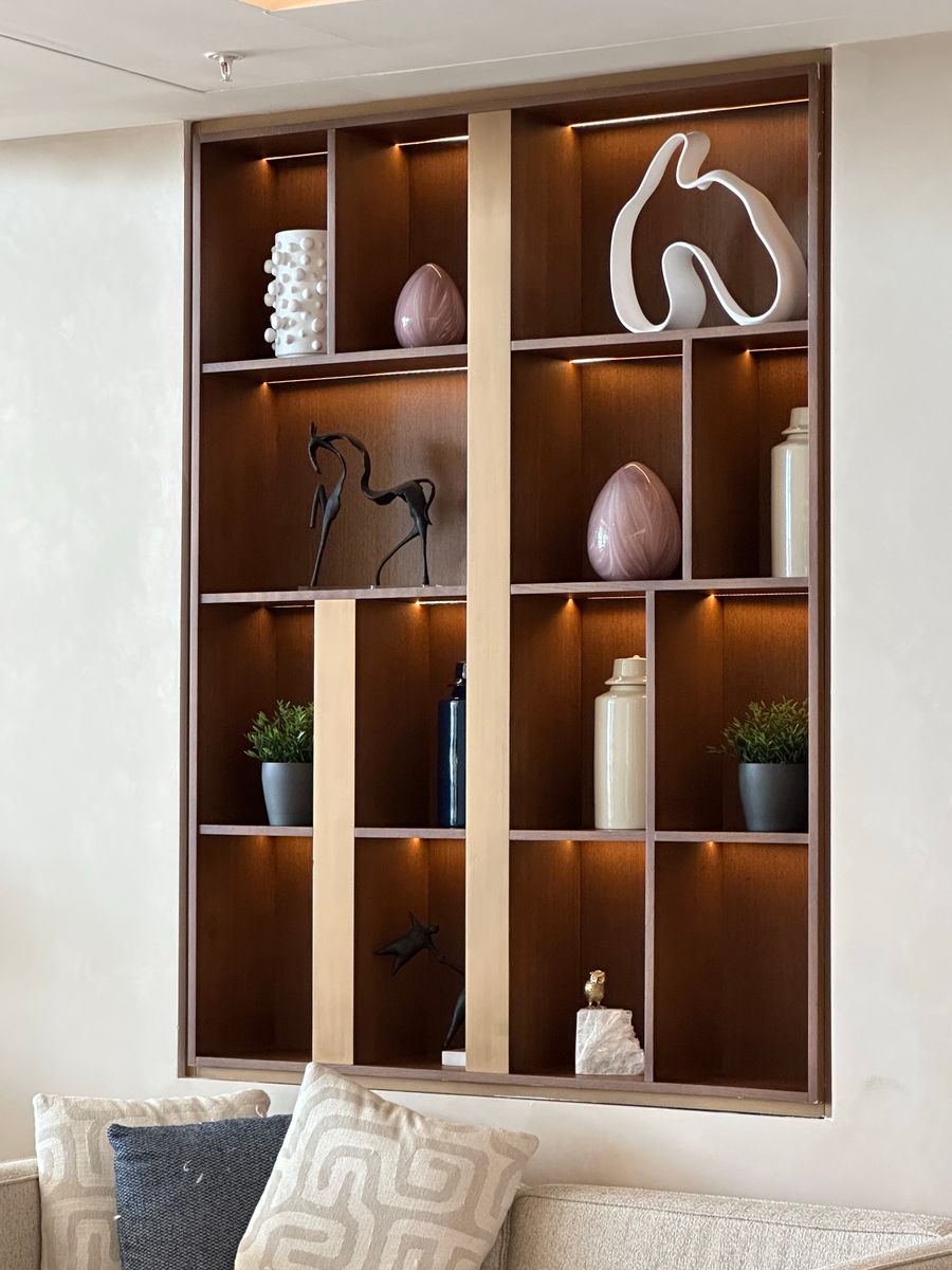 Elegant decorative shelf in modern living room — stock photo for Create a Design