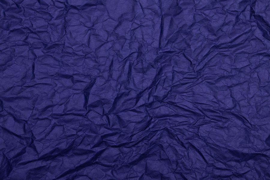 Wrinkled dark blue paper — Welcome back motion card